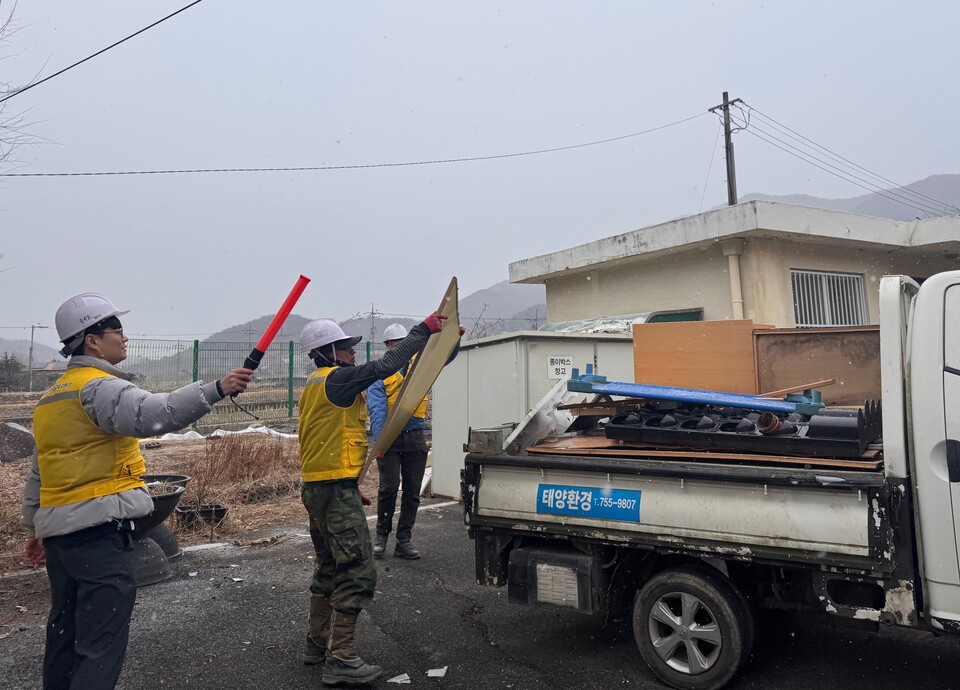 곡성교육지원청, 학기 초 폐기물 수거 지원…‘행정 경감·환경 쾌적’