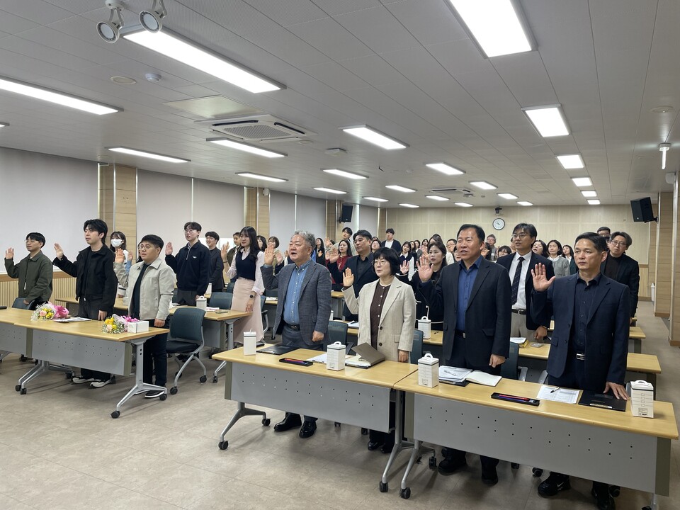 무안교육지원청, ‘2026 넷제로 기관’ 선포…탄소중립 의지 - 행정 | 코리아NEWS