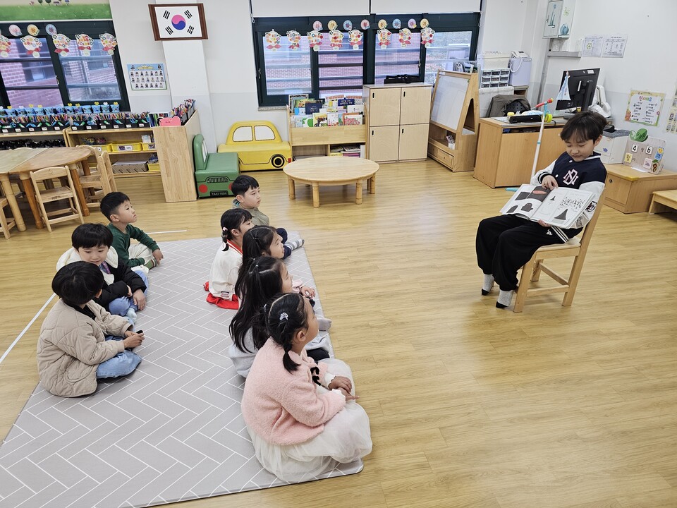 광양중동초병설유, 초등생 ‘찾아가는 아침 그림책’ 운영 - 교육 | 코리아NEWS