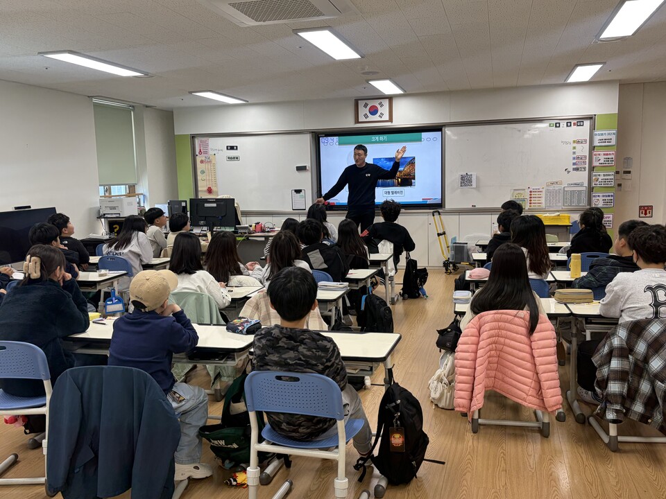 무안발명교육센터, 초등 5학생 대상 ‘발명 초급’ 정규과정 운영 시작 - 교육 | 코리아NEWS