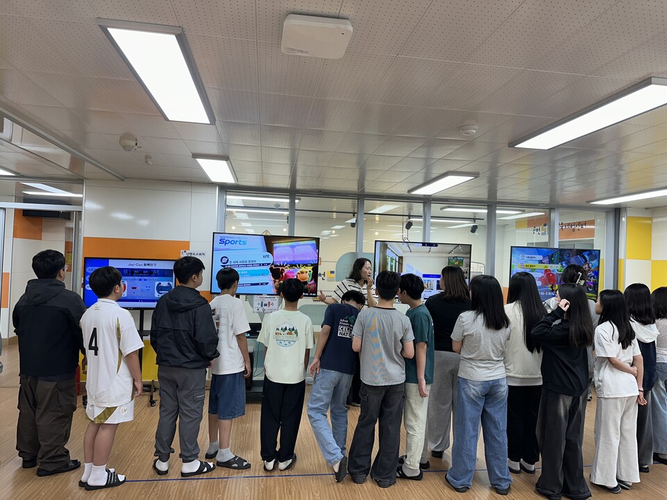 순천삼산초, AI·SW 체험교실서 미래 기술의 세계로! - 교육 | 코리아NEWS