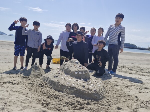 파도 위로 함께 노젓기, 노화초 학생들 뜨거운 협동의 열정