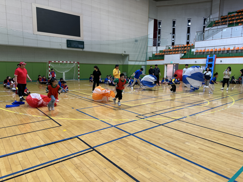 두 학교가 하나되어 즐기는 즐거운 운동회