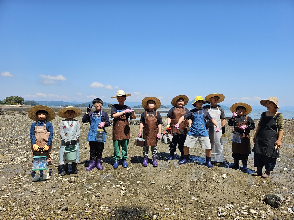 고흥 남양초, 옥금도 갯벌서 생생한 생태 탐사대 활동