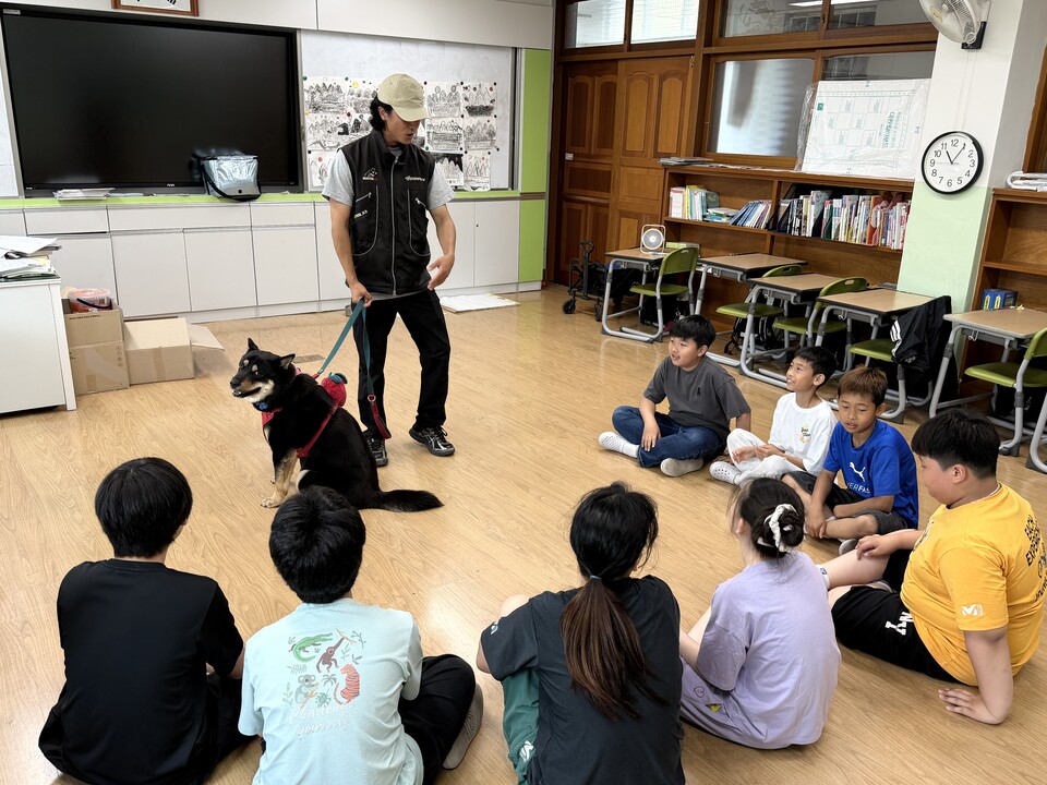 옥과초, 지역 멘토와 함께하는 '휴먼라이브러리'로 아이들 미래 열어 - 교육 | 코리아NEWS