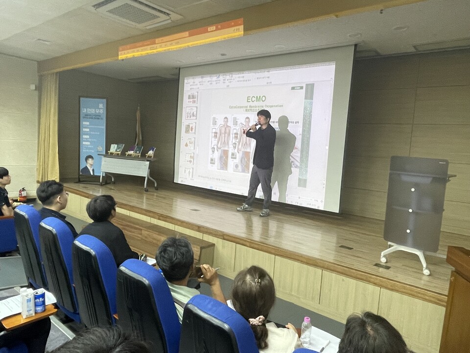 영광도서관, 의사·작가 남궁인 초청해 ‘몸, 내 안의 우주’ 주제로 특별 강연