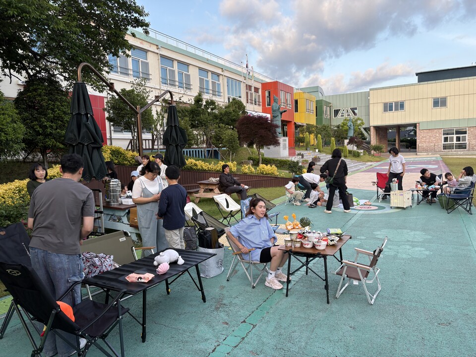 삼기초, 학부모회 주관 1박 2일 가족 캠프 ‘달빛 달팽이 시네마’ 성황
