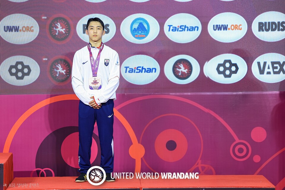 전남체고 김동현, U17 아시아 레슬링선수권 동메달...차세대 에이스 등극 - 교육 | 코리아NEWS