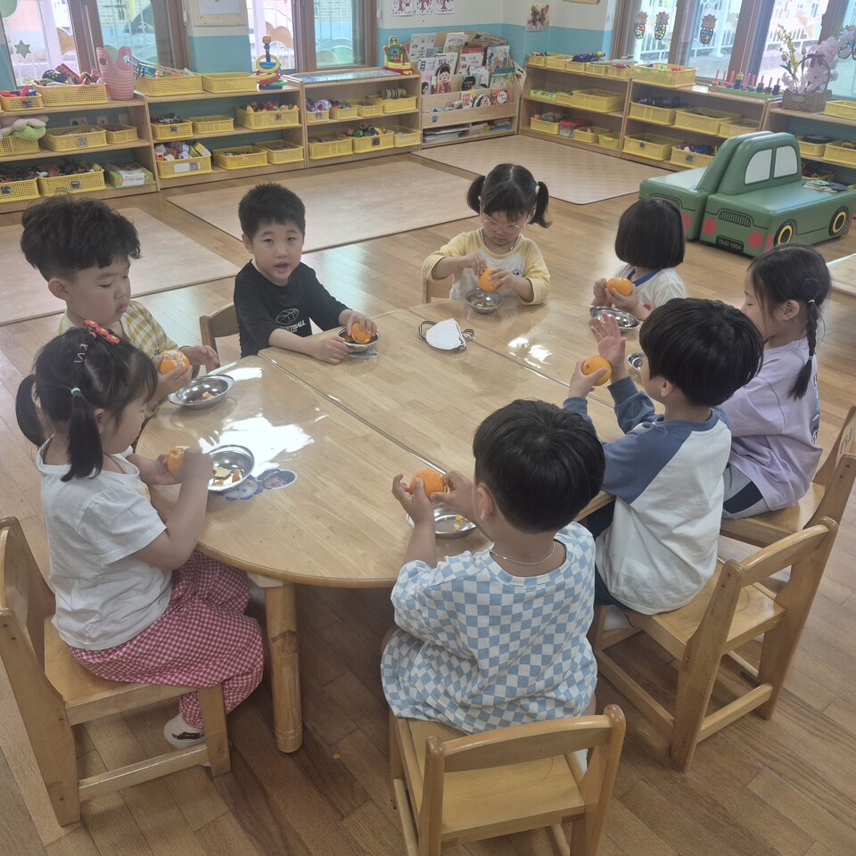 신대유치원, ‘놀이와 쉼이 있는 돌봄교실’로 학부모 마음 줄다 - 교육 | 코리아NEWS