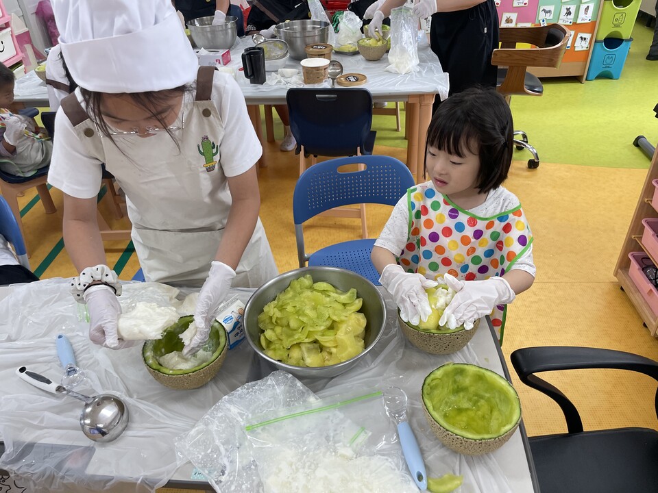 교실에 달콤한 멜론 향, 고달초가 만든 특별한 K-디저트 - 교육 | 코리아NEWS