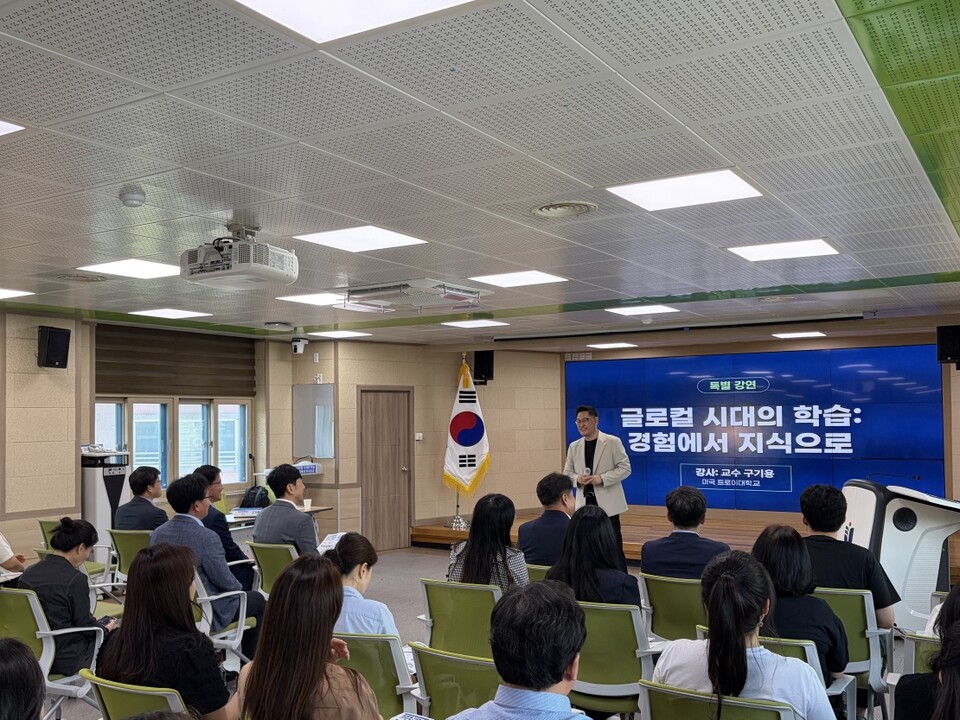 목포교육지원청, 글로컬 시대 대응 위한 미래교육 학부모 연수 성황리 - 교육 | 코리아NEWS