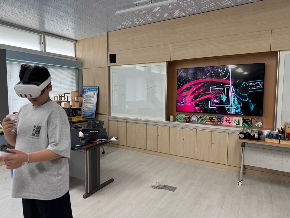 가상현실 그림, 실제 미술관에 걸린다! 화순 학생들의 VR 드로잉 프로젝트 - 교육 | 코리아NEWS