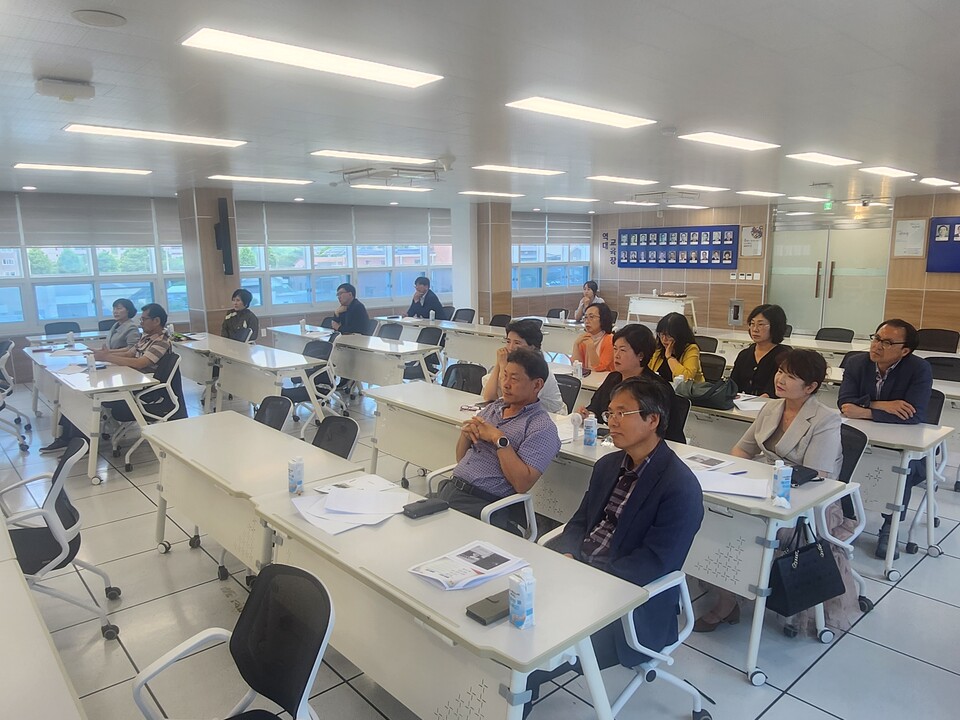 장애학생 인권 보호... 곡성교육지원청, 관리자 대상 장애공감문화 연수 - 교육 | 코리아NEWS