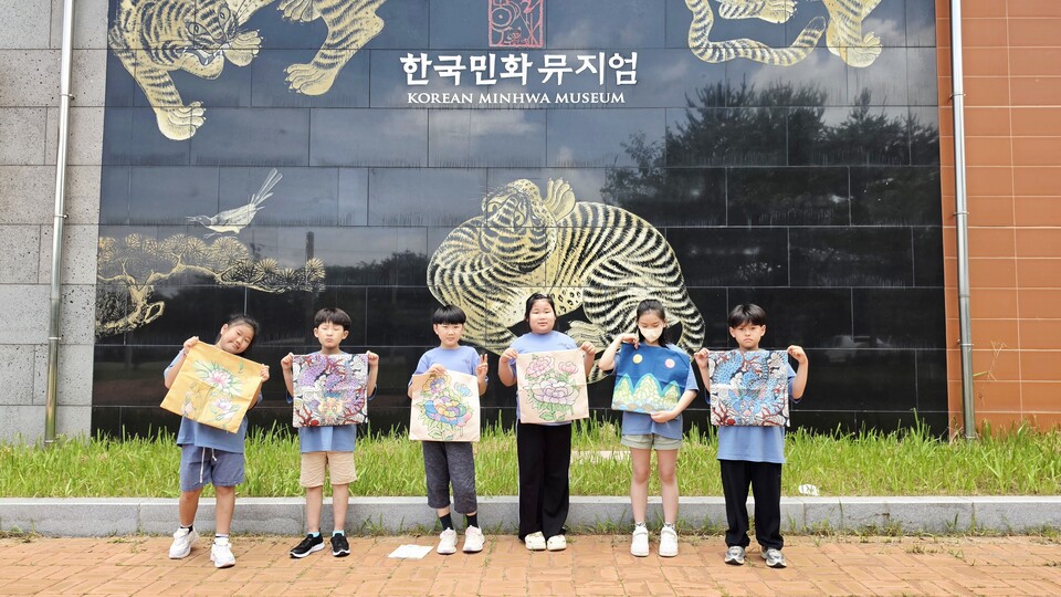 강진 계산초·군동초, 민화뮤지엄에서 공동배움의 감동을 만들다 - 교육 | 코리아NEWS