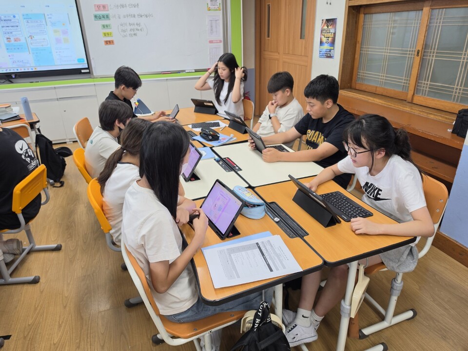 순천왕지초, AI와 함께 꿈을 설계하는 진로 탐색 프로젝트 운영