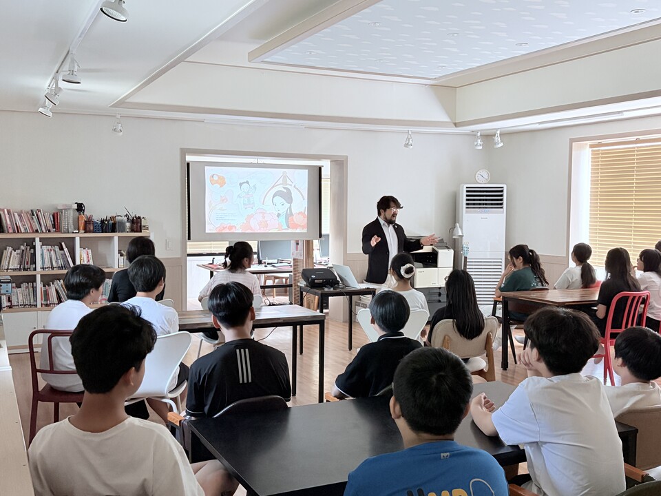 옥과초 6학년, 이루리 작가와 함께한 ‘책 속 여행’ 즐겁다